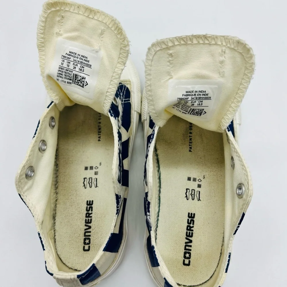CONVERSE SNEAKERS WHITE WITHCONVERSE  IN LARGE BLUE LETTERS SIZE TODDLER 10